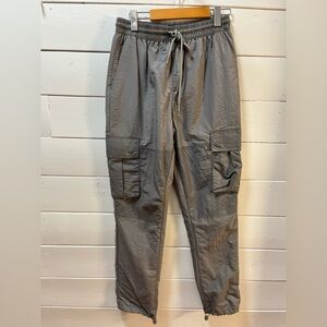 PLAYBOY BY PACSUN – GREY CARGO JOGGER PANTS – MEN’S SIZE S